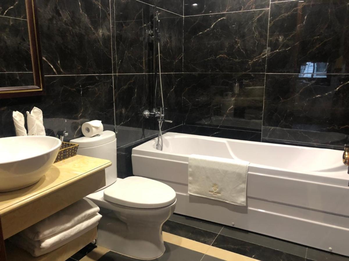 Rubyqueen Halong Hotel Ha Long Exterior foto